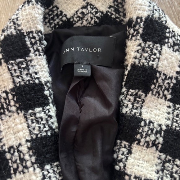 Ann Taylor Houndstooth black and white Small - Picture 3 of 4